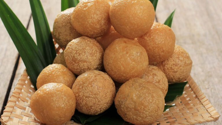kelezatan-makanan-tahu-bulat-nikmatnya-sensasi-gurih-dan-renyah