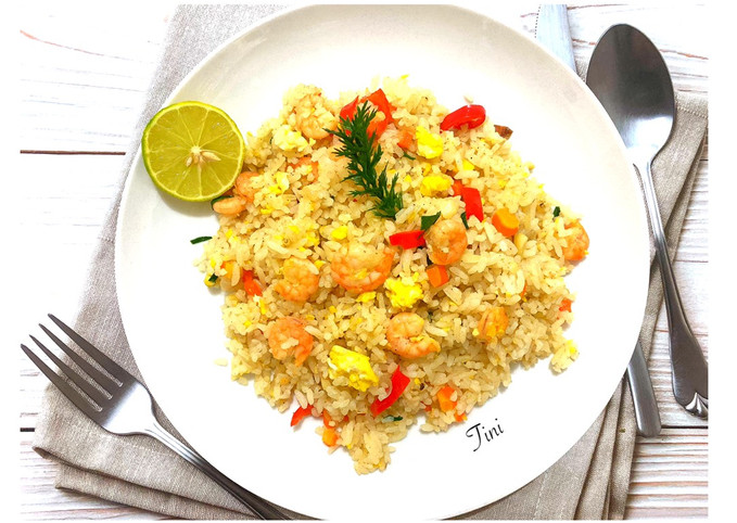 khao-pad-hidangan-nasi-goreng-thailand-yang-lezat-dan-sederhana