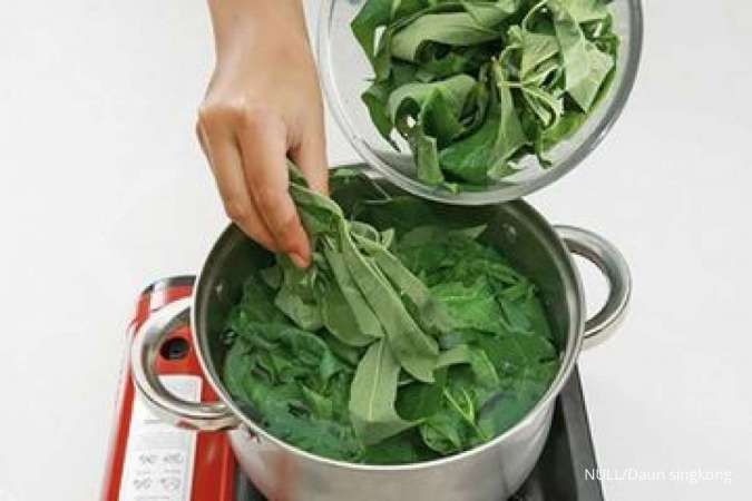 manfaat-dan-cara-membuat-minuman-jus-daun-singkong-yang-segar