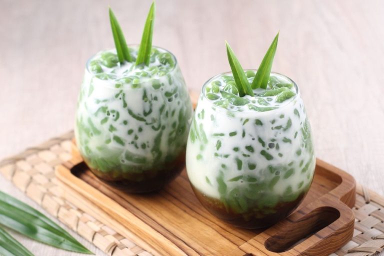 mengenal-es-cendol-minuman-segar-tradisional-indonesia