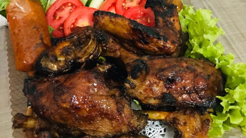 mengenal-lebih-dekat-makanan-ayam-bakar-yang-lezat-dan-menggoda