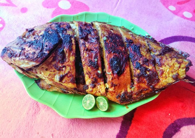 mengenal-makanan-ikan-kue-bakar-camilan-lezat-dari-ikan