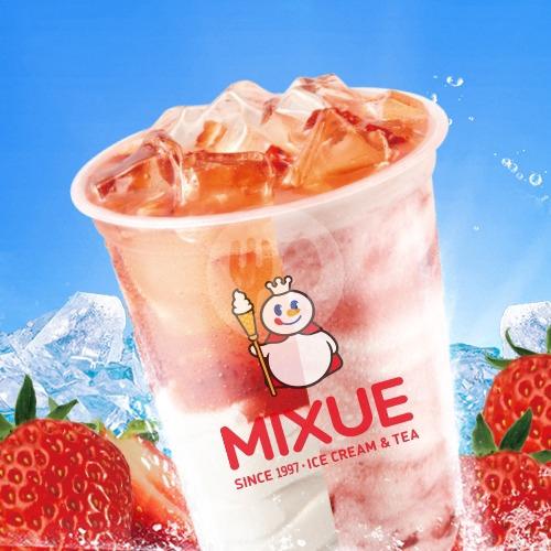 menikmati-segarnya-minuman-strawberry-mi-shake-yang-lezat