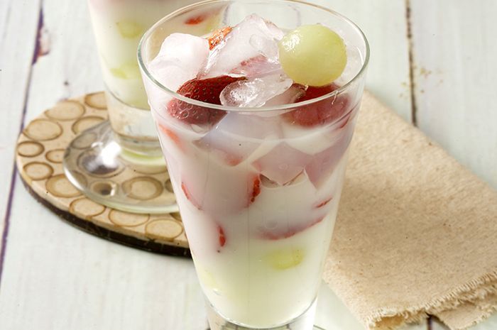 minuman-sop-buah-leci-segar-dan-menyegarkan-untuk-segala-suasana