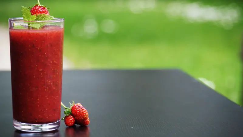 manfaat-dan-rasa-segar-minuman-jus-berry-yang-menyehatkan