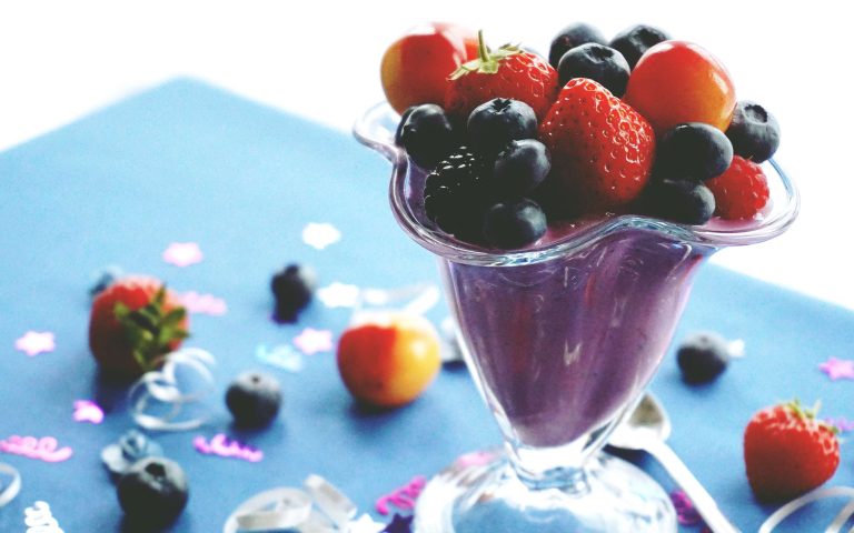 manfaat-dan-rasa-segar-minuman-teh-blueberry-yang-menyegarkan