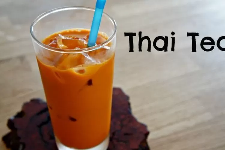menikmati-segarnya-minuman-velvet-iced-tea-yang-menggoda