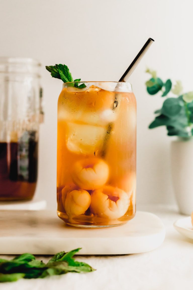 minuman-lychee-black-tea-fizz-kombinasi-segar-dan-menyegarkan
