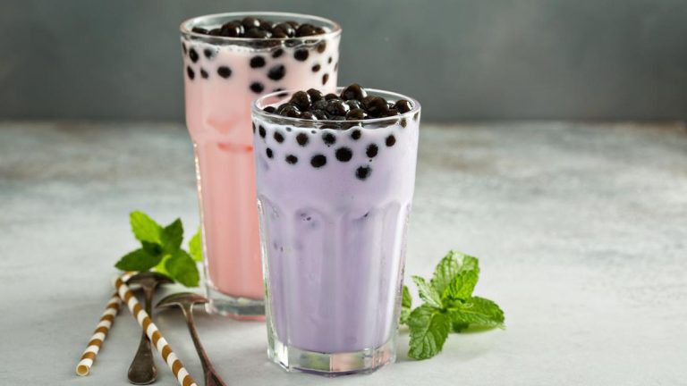 segera-cicipi-lezatnya-minuman-milkshake-taro-yang-segar