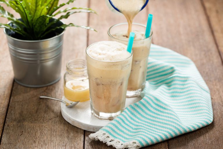 segudang-rasa-segar-dari-minuman-es-teh-susu-yang-lezat